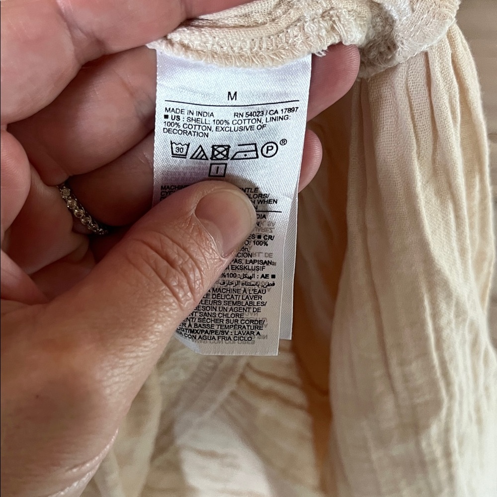 Old Navy Cream Maxi Dress - Picture 11 of 12